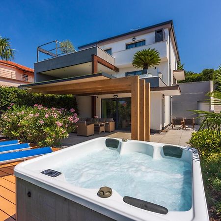 Relax Derossi 2 Apartment Crikvenica Exterior foto