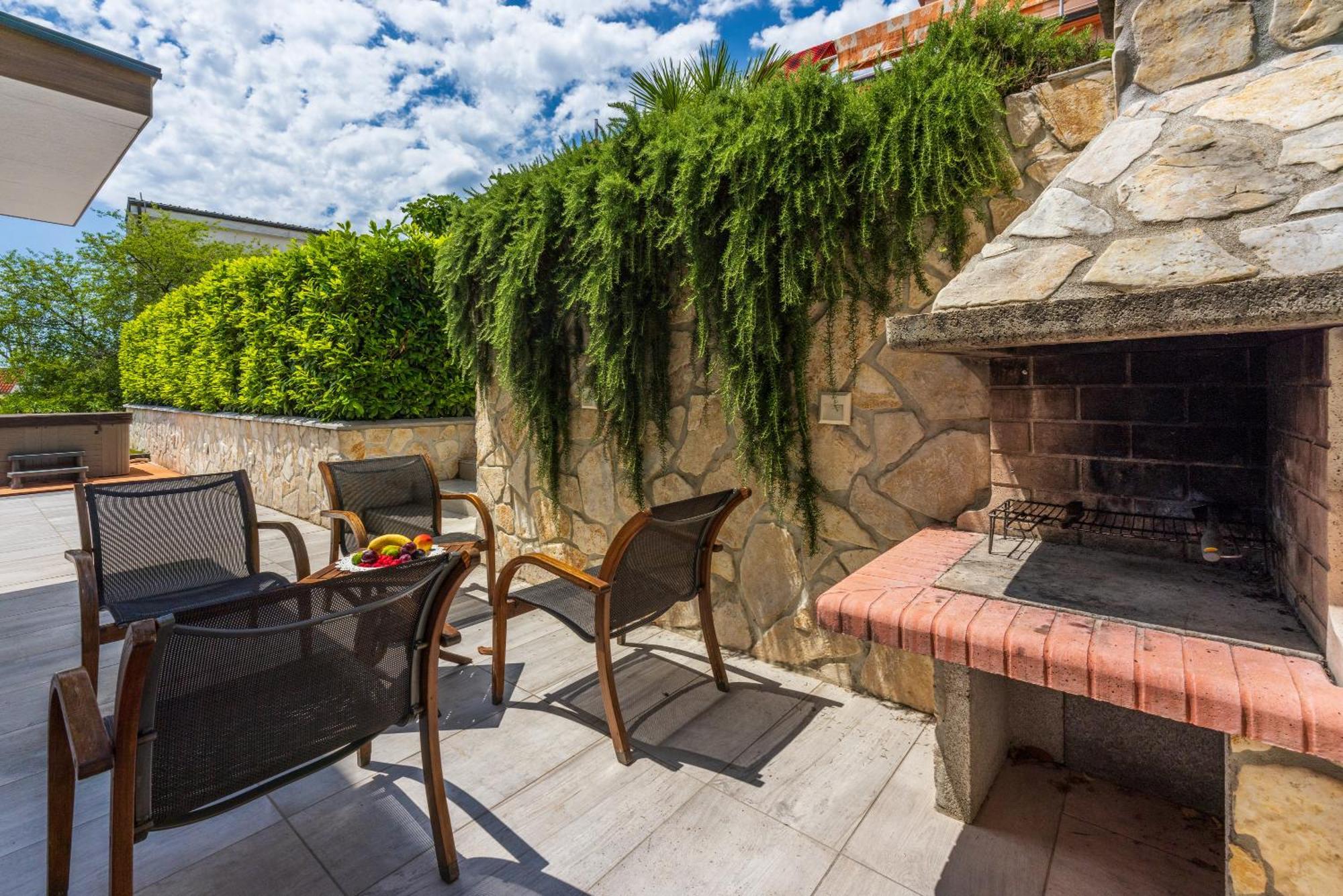 Relax Derossi 2 Apartment Crikvenica Exterior foto